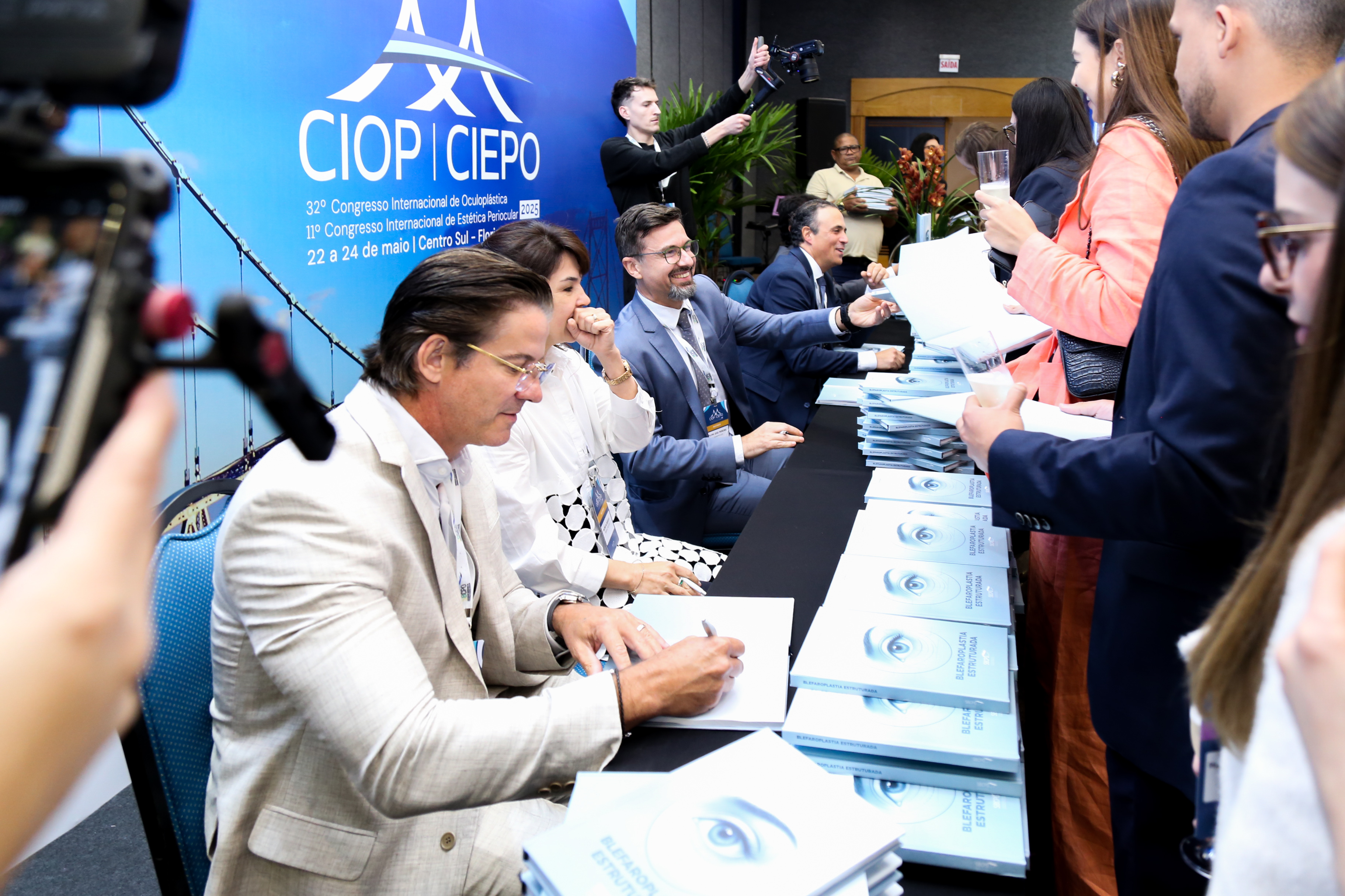Lançamento do Livro Blefaroplastia Estruturada